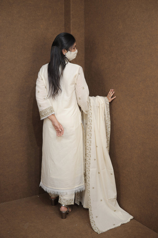 Luxury Hand-Embroidered Cream Kurti with Pant & Dupatta – Wedding & Festive Collection