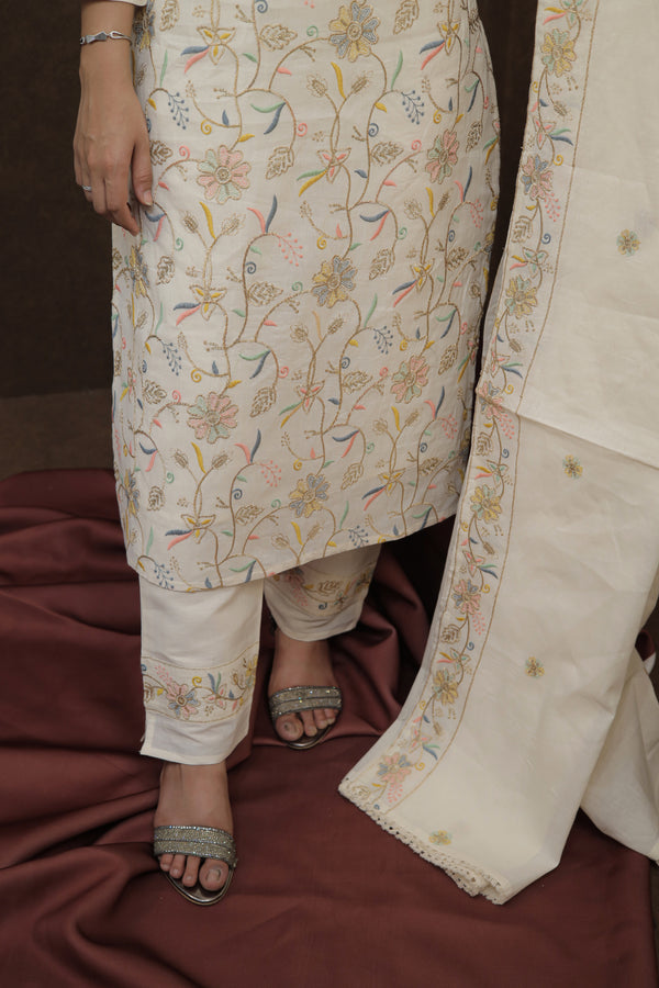 Premium White Floral Embroidered Kurti Set for Women | Festive Wear |Ethnic Party Wear|