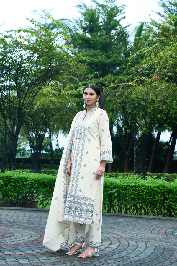 Elegant Cream Embroidered Cotton Kurti Set with Dupatta – Ethnic Grace Collection