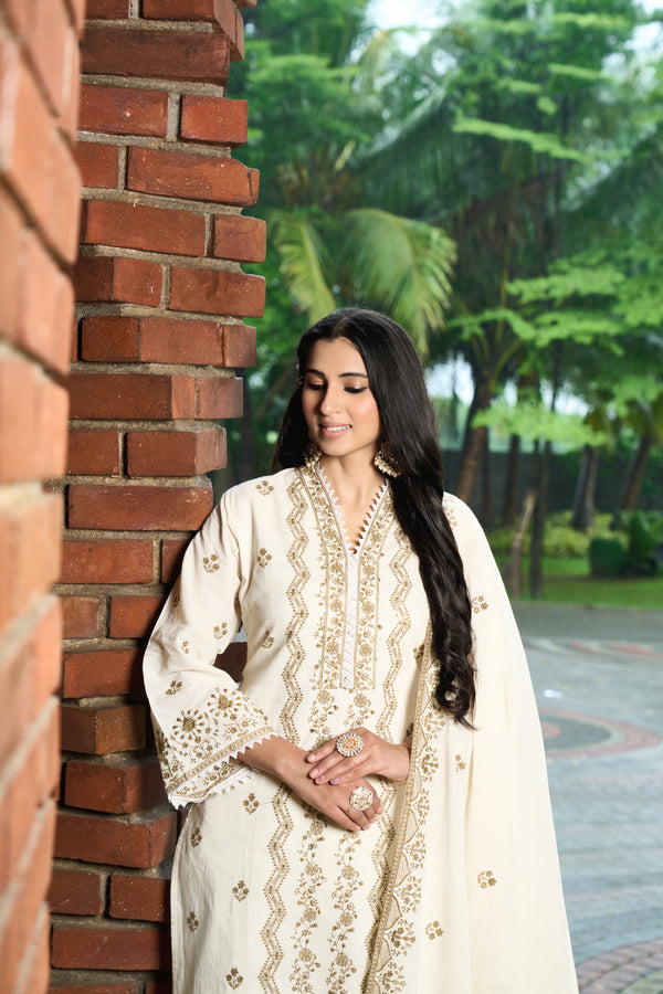 Elegant Cream Embroidered Cotton Kurti Set with Dupatta – Ethnic Grace Collection