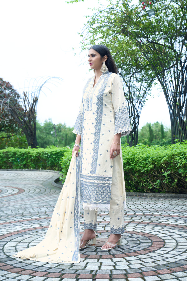 Charming Off-White Designer Kurti Set with Chiffon Dupatta