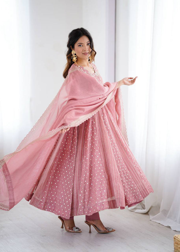 Explore the Elegance of Four Indian Dress Styles