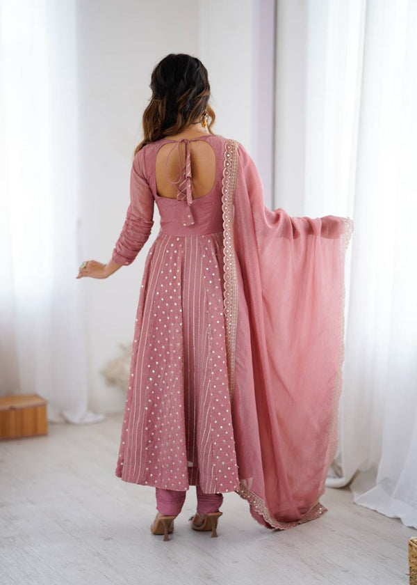 Explore the Elegance of Four Indian Dress Styles