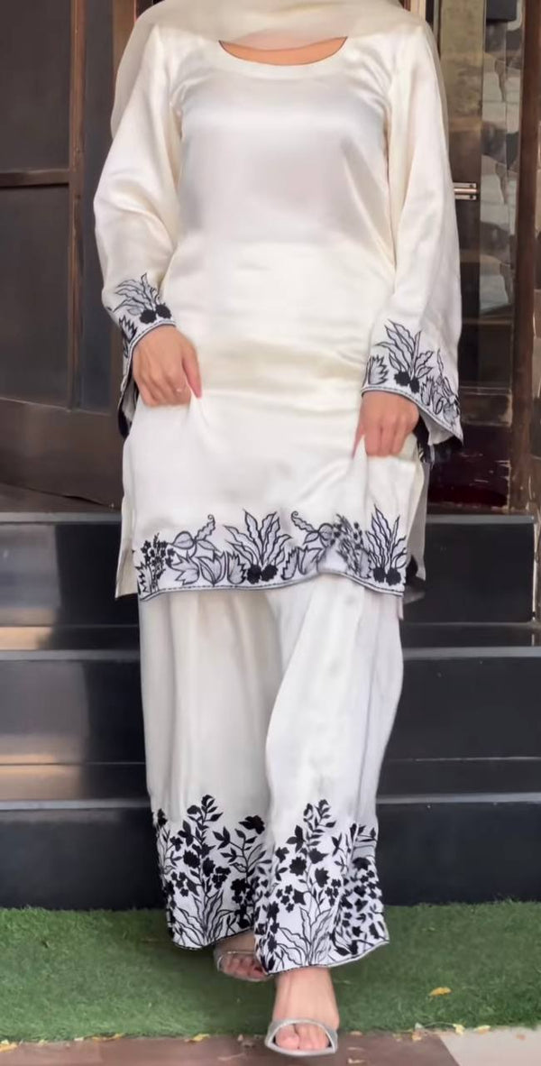 Monochrome Muse: Captivating Style in Classic Contrast